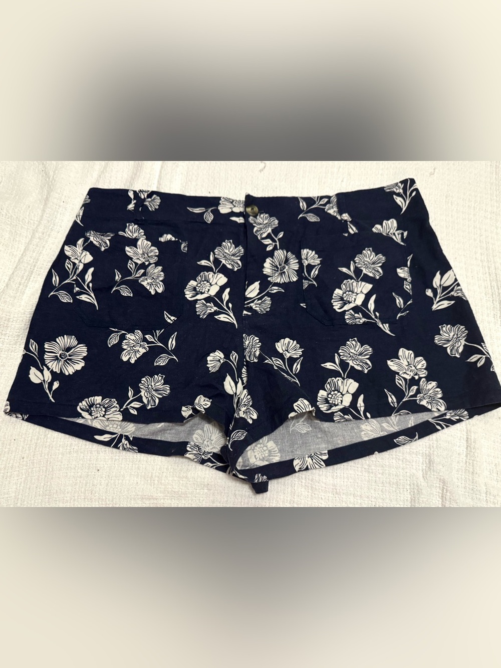 Maeve by Anthropologie Navy Floral Print Shorts